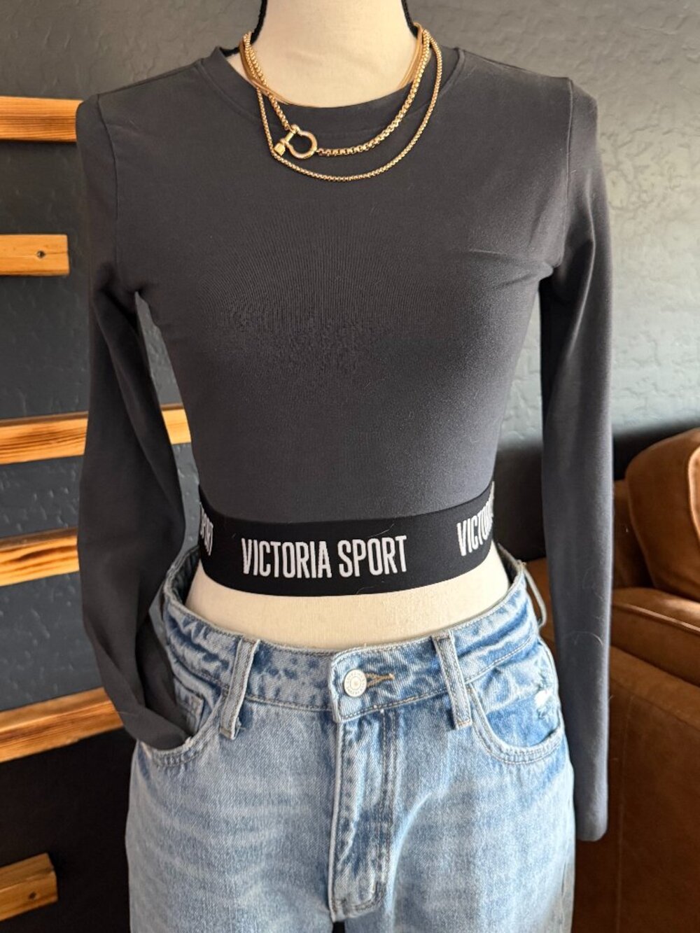 Victoria Sport Cropped Long Sleeve Top